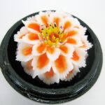 Handgeschnitzte Seifenblume in einer Kokusnuss 02 EINZELSTÜCK