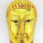 Eine wunderschöne goldene XXL Buddha Maske aus Echtholz