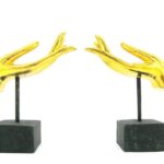 2x linke und rechte M Hand Buddha´s aus Echtholz - Sockel