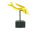Eine goldene rechte M Hand Buddha´s aus Echtholz - Sockel