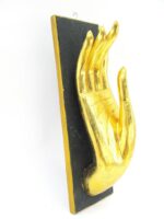 Eine goldene rechte XL Hand Buddha´s aus Echtholz – Bild 3