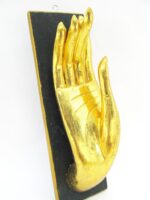 Eine goldene rechte XL Hand Buddha´s aus Echtholz – Bild 4